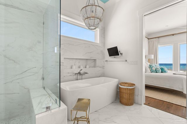 236 Ariola Dr, Pensacola Beach, FL 32561