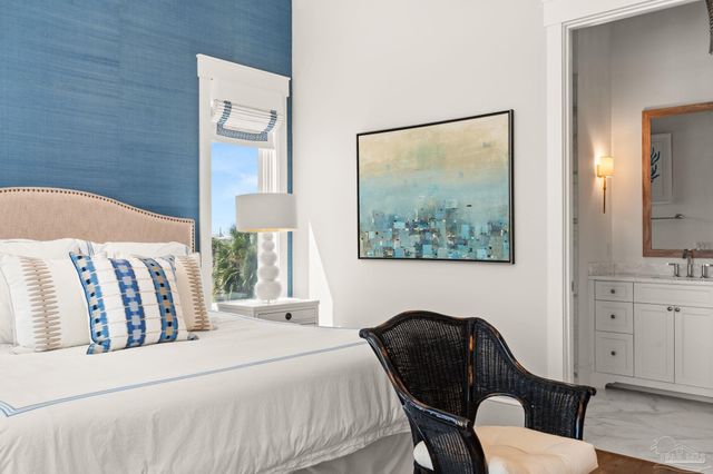 236 Ariola Dr, Pensacola Beach, FL 32561