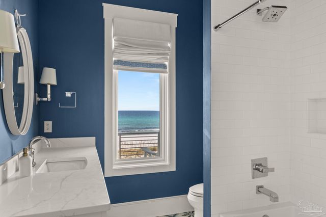 236 Ariola Dr, Pensacola Beach, FL 32561