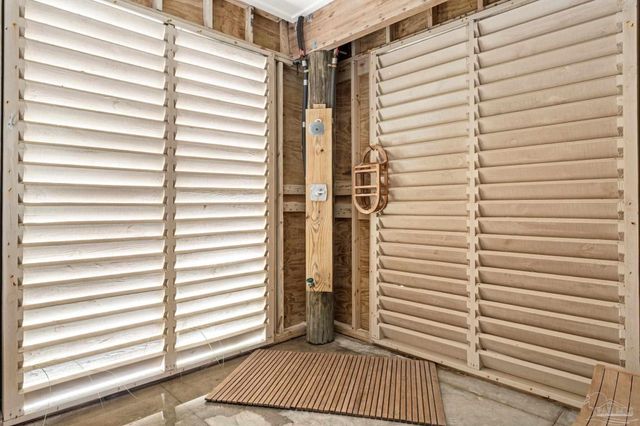 236 Ariola Dr, Pensacola Beach, FL 32561