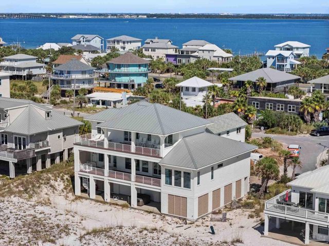 236 Ariola Dr, Pensacola Beach, FL 32561