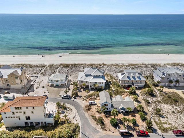 236 Ariola Dr, Pensacola Beach, FL 32561