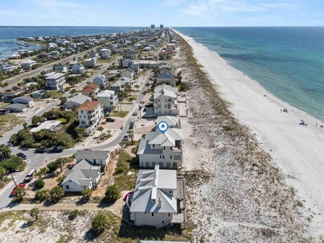 236 Ariola Dr, Pensacola Beach, FL 32561