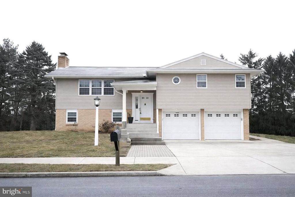 440 SIOUX DRIVE, Mechanicsburg, PA 17050