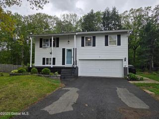 31 Whipple Tree Road, Milton, NY 12020