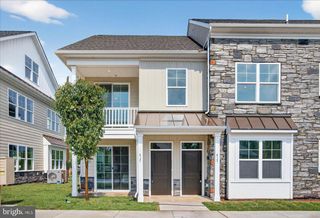 425 ISABELLE CT #101, Harleysville, PA 19438