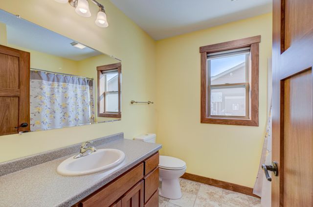 957 Fairchild Drive, River Falls, WI 54022