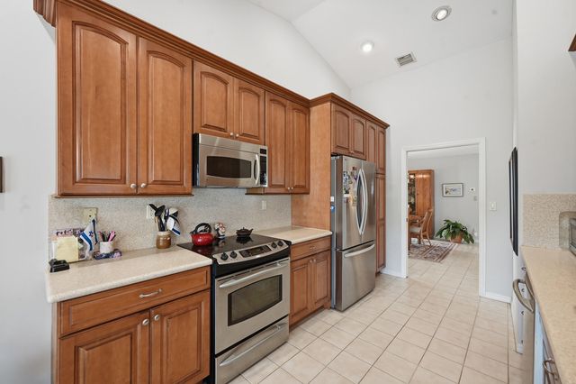 6906 Palmar Court, Boca Raton, FL 33433