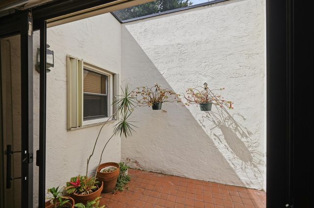 6906 Palmar Court, Boca Raton, FL 33433