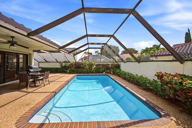6906 Palmar Court, Boca Raton, FL 33433