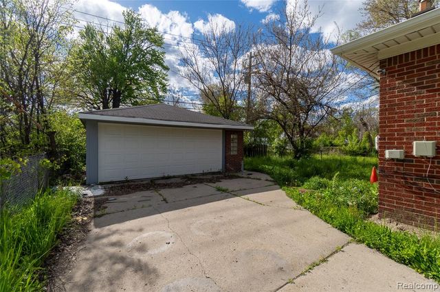 18445 Helen Street, Detroit, MI 48234