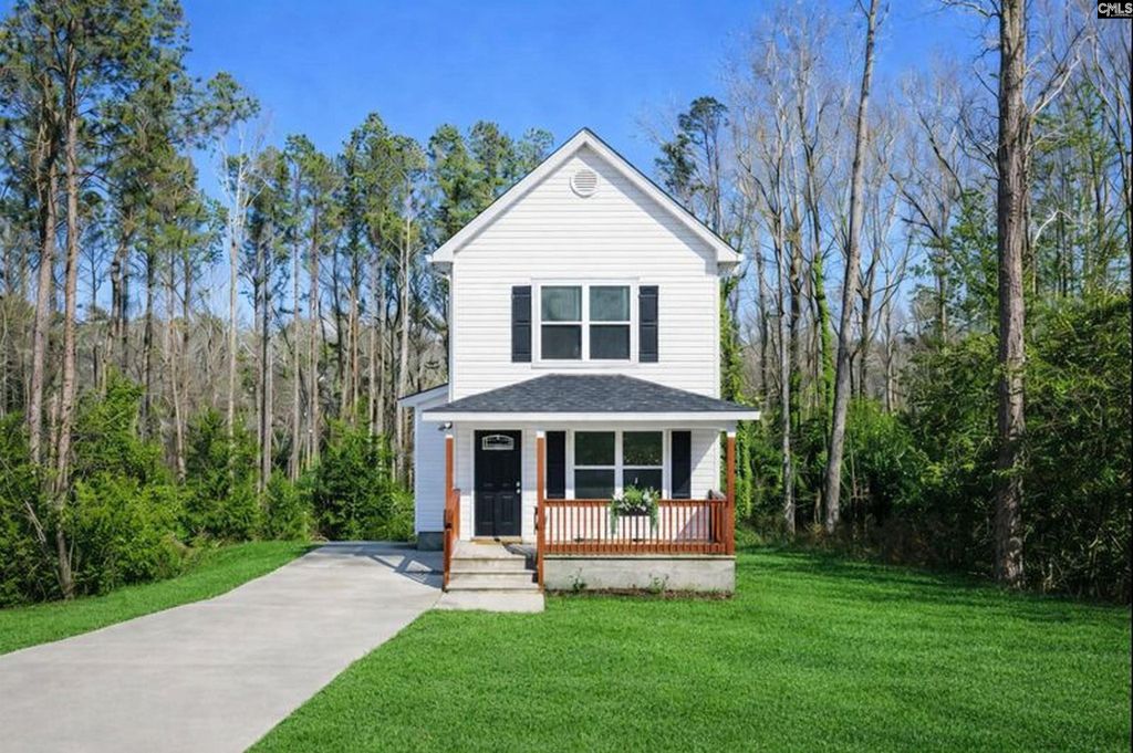 320 Adams Avenue, Batesburg, SC 29006