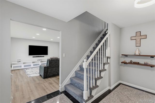 3495 Macnichol Trail, West Bloomfield Charter Township, MI 48323