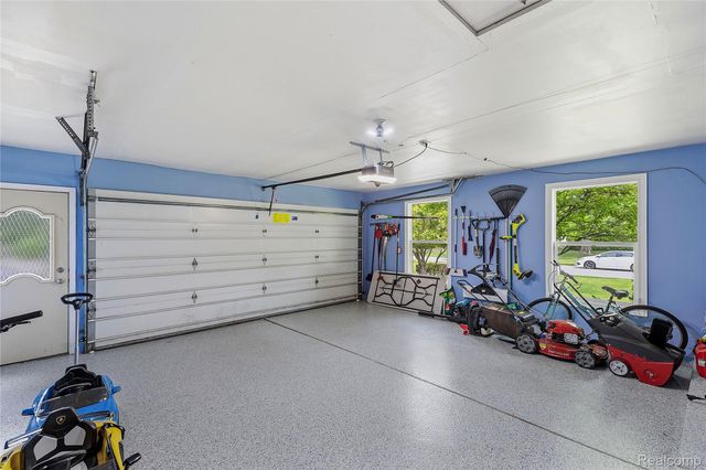 3495 Macnichol Trail, West Bloomfield Charter Township, MI 48323
