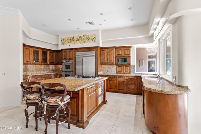 7091 E BALFOUR Road, Paradise Valley, AZ 85253
