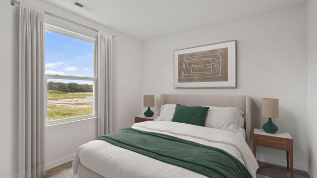 557 Cressmoor Boulevard, Hobart, IN 46342