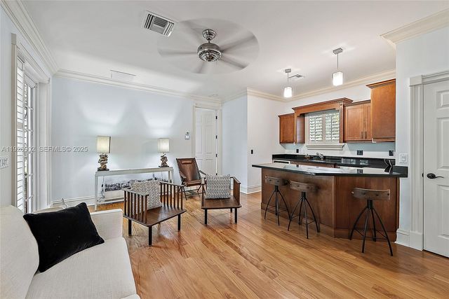 19651 Riverside Dr, Jupiter, FL 33469