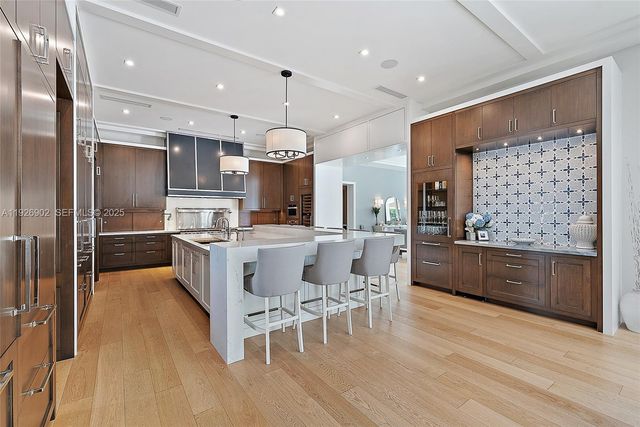 19651 Riverside Dr, Jupiter, FL 33469