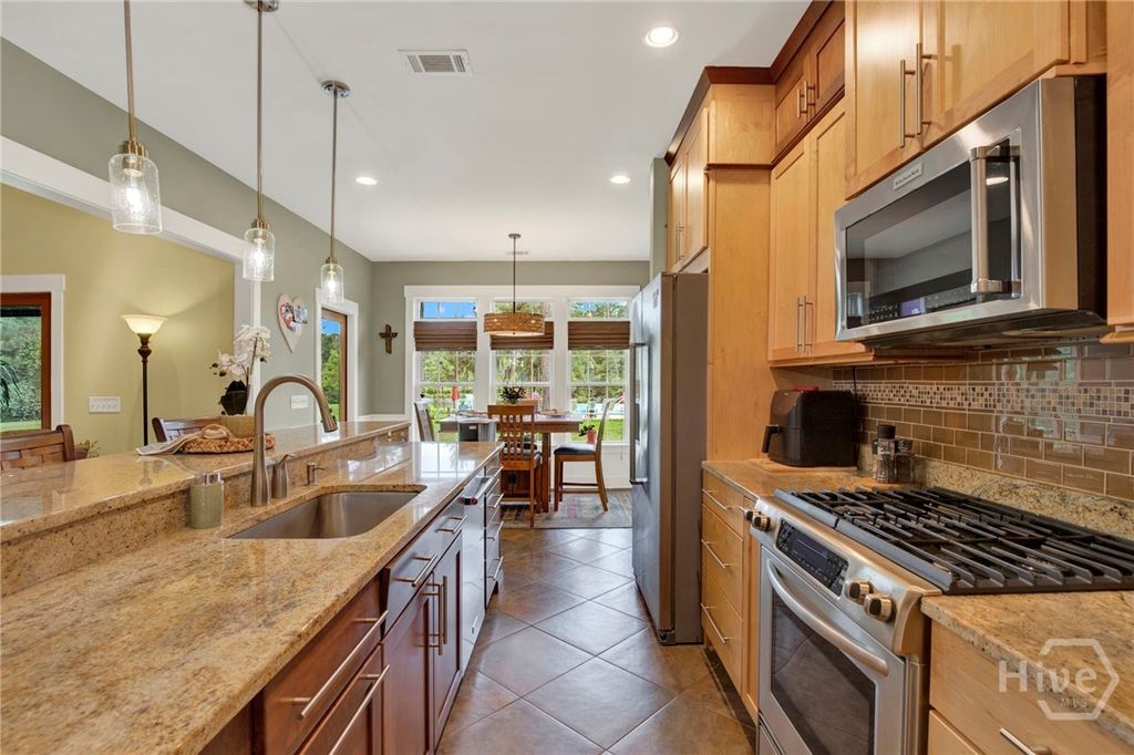 Image 14 of property listing at 145 Demeries Lake Lane, Richmond Hill, GA 31324