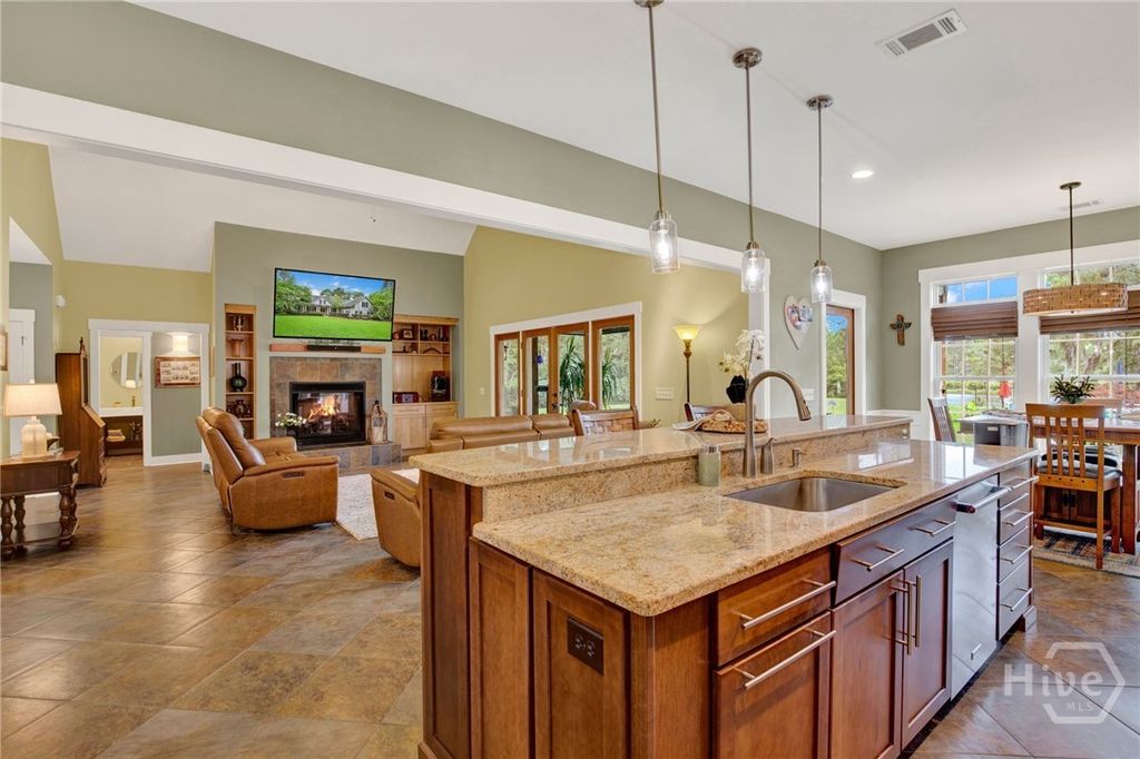 Image 15 of property listing at 145 Demeries Lake Lane, Richmond Hill, GA 31324