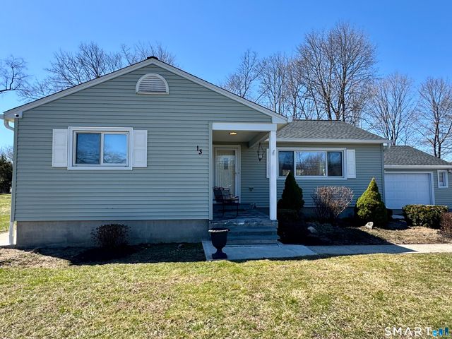 13 Karen Road, Danbury, CT 06811