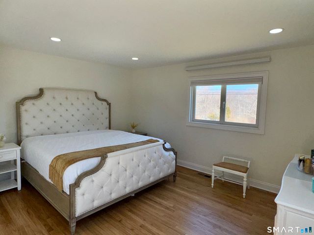 13 Karen Road, Danbury, CT 06811