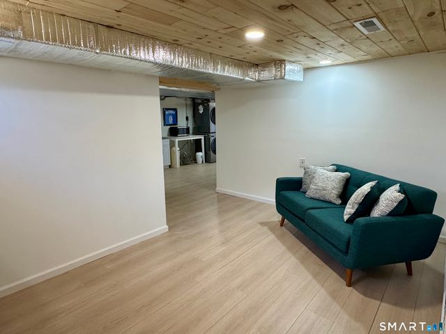 13 Karen Road, Danbury, CT 06811