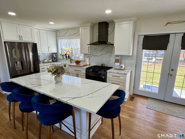 13 Karen Road, Danbury, CT 06811