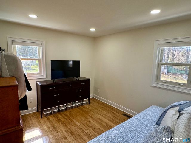 13 Karen Road, Danbury, CT 06811