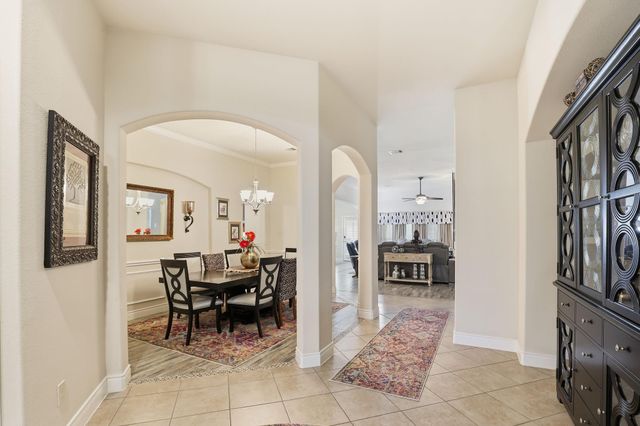 12403 Emerald Lane, Mont Belvieu, TX 77535