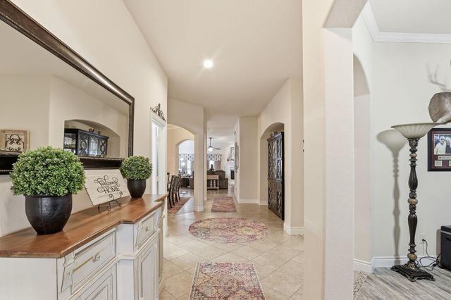 12403 Emerald Lane, Mont Belvieu, TX 77535