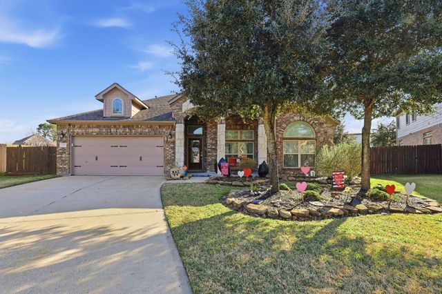 12403 Emerald Lane, Mont Belvieu, TX 77535