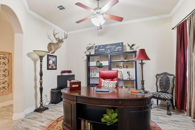 12403 Emerald Lane, Mont Belvieu, TX 77535