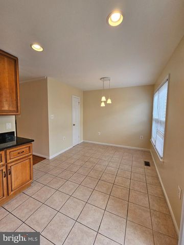 13918 LUDINGTON PL, Centreville, VA 20121