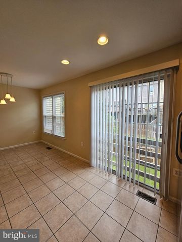 13918 LUDINGTON PL, Centreville, VA 20121