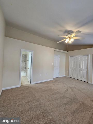 13918 LUDINGTON PL, Centreville, VA 20121