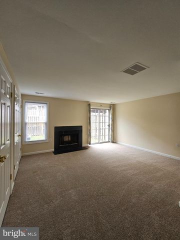 13918 LUDINGTON PL, Centreville, VA 20121
