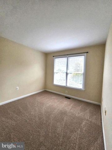 13918 LUDINGTON PL, Centreville, VA 20121