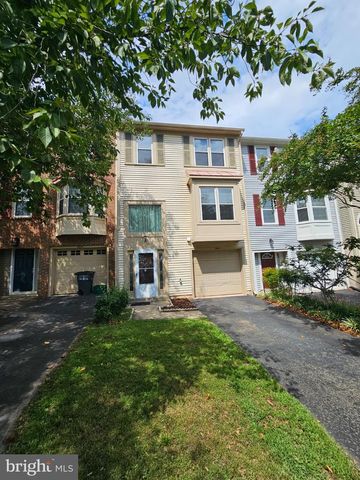 13918 LUDINGTON PL, Centreville, VA 20121