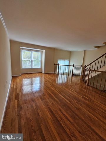 13918 LUDINGTON PL, Centreville, VA 20121