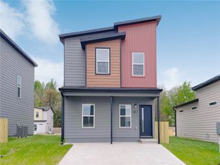 1011 States Avenue, Bentonville, AR 72713