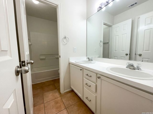 9526 Ascending, Converse, TX 78109