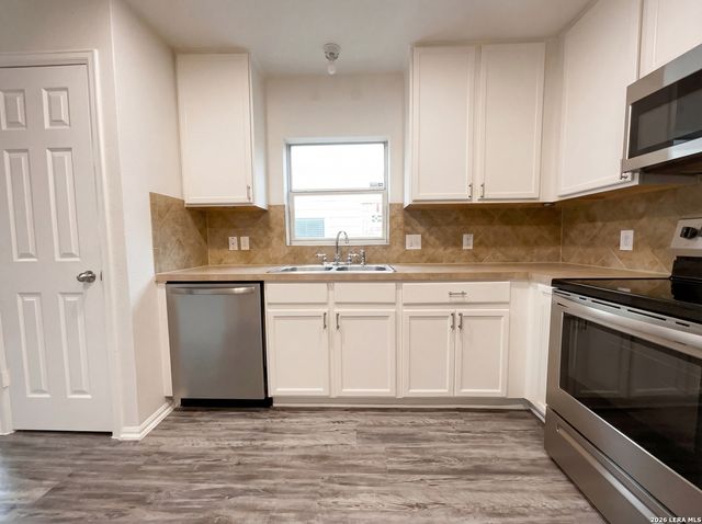 9526 Ascending, Converse, TX 78109