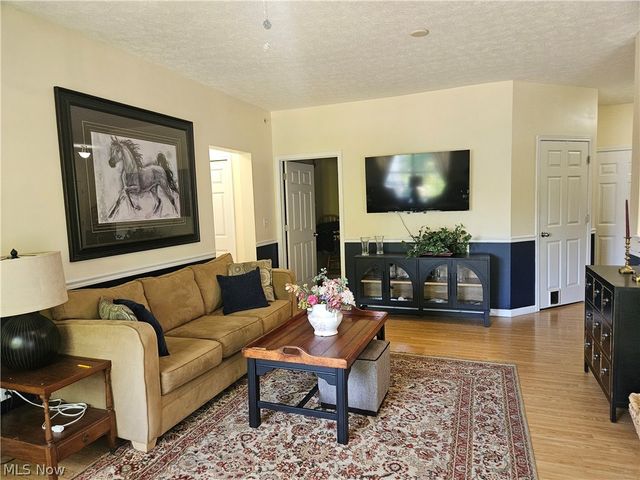 718 Aqua Marine Boulevard, Avon Lake, OH 44012