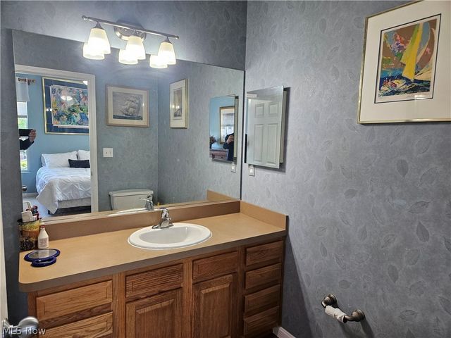 718 Aqua Marine Boulevard, Avon Lake, OH 44012