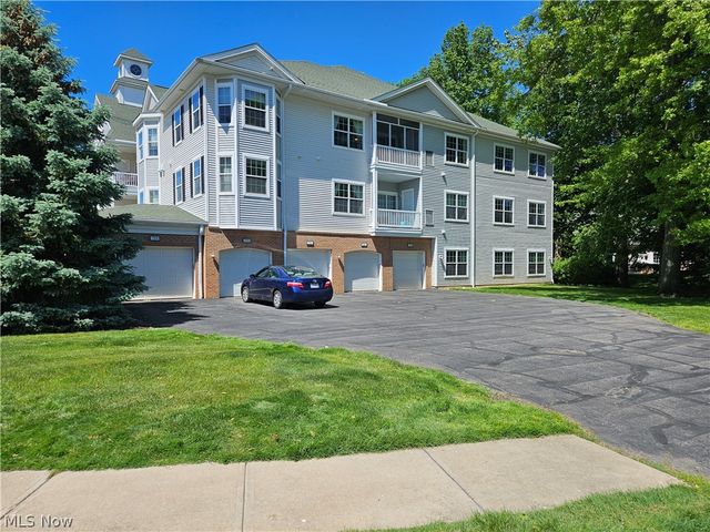 718 Aqua Marine Boulevard, Avon Lake, OH 44012