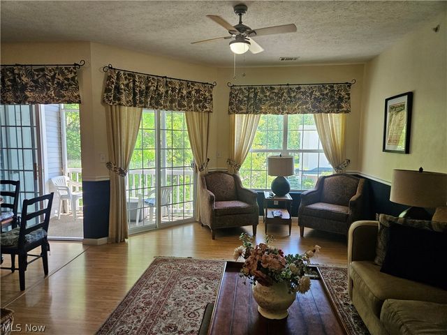 718 Aqua Marine Boulevard, Avon Lake, OH 44012