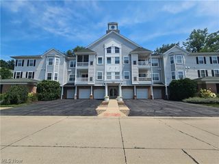 718 Aqua Marine Boulevard, Avon Lake, OH 44012