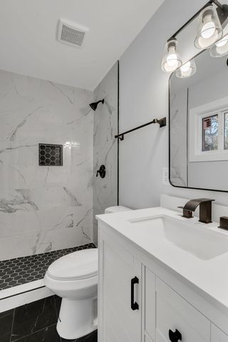 2516 Allenwood Dr, Nashville, TN 37207