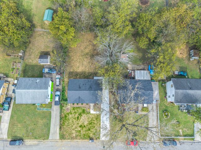 2516 Allenwood Dr, Nashville, TN 37207